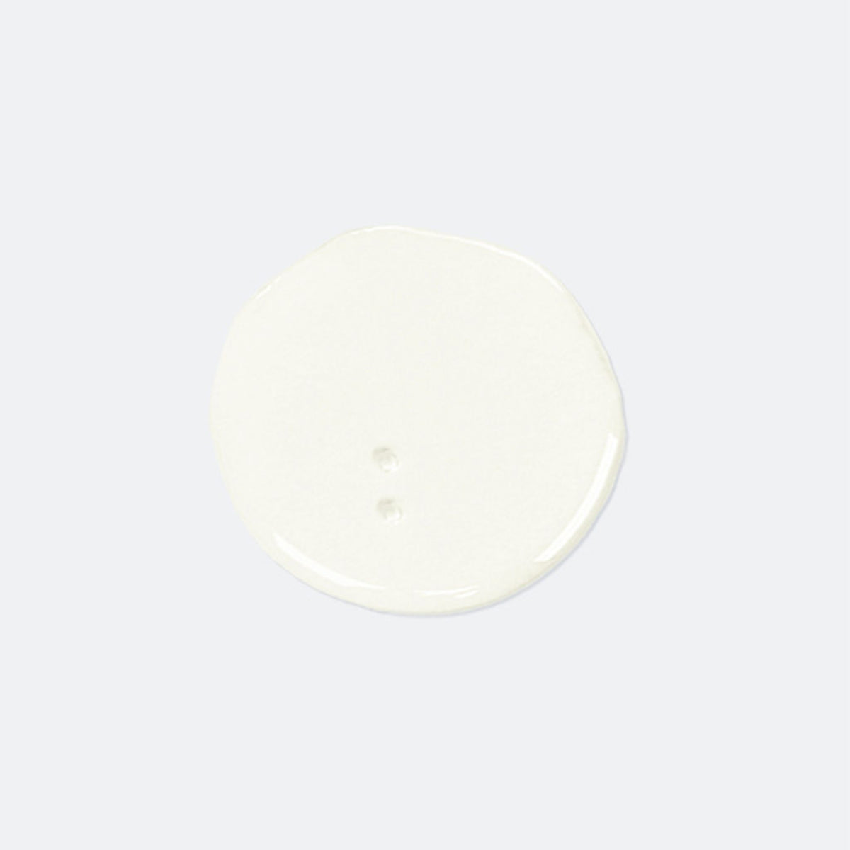 Texture of Klairs Gentle Black Deep Cleansing Oil — silky clear oil that melts away makeup and sebum buildup