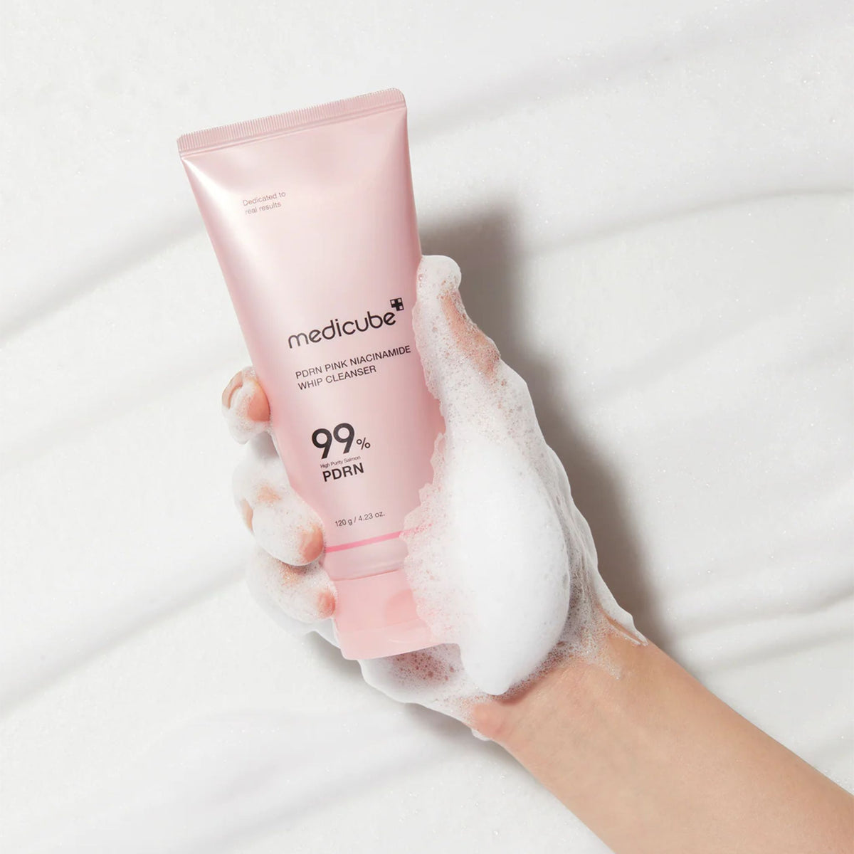 Medicube PDRN Pink Niacinamide Whip Cleanser rich foam cleanser creating dense bubbles to remove impurities while maintaining skin moisture barrier