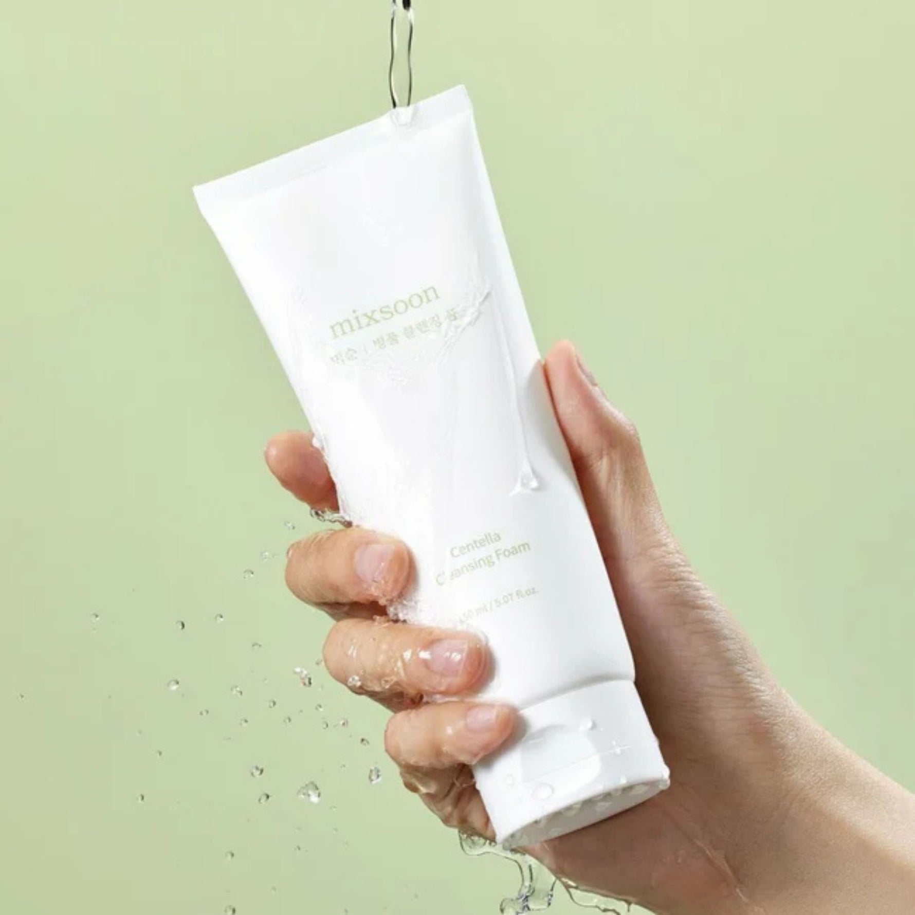 Mixsoon Centella Cleansing Foam – gentle hydrating face cleanser infused with centella asiatica for soothing and refreshing skin
