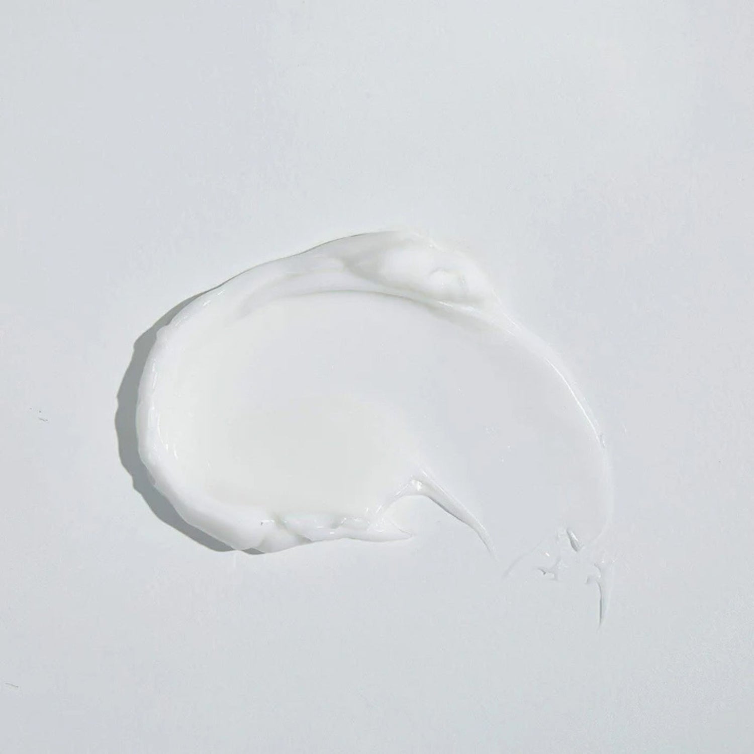 Round Lab 1025 Dokdo Cream – soft moisturizing texture for smooth and nourished skin