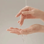 Skin1004 Madagascar Centella Light Cleansing Oil texture – lightweight non-greasy cleansing oil that melts makeup and sunscreen