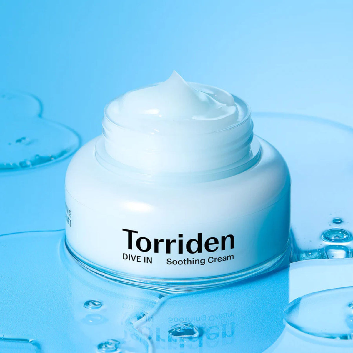 Torriden Dive-In Soothing Cream texture — gel-cream formula for cooling and calming dry skin
